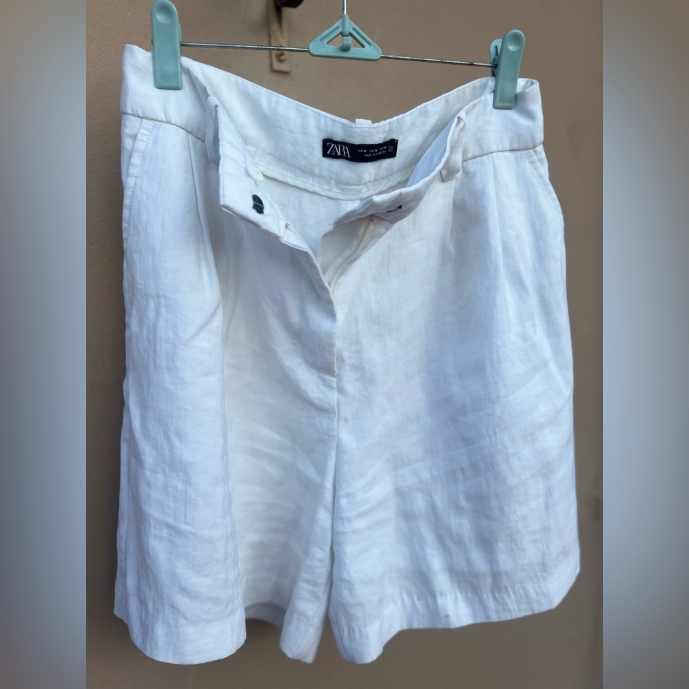 Zara Women's White Linen Shorts